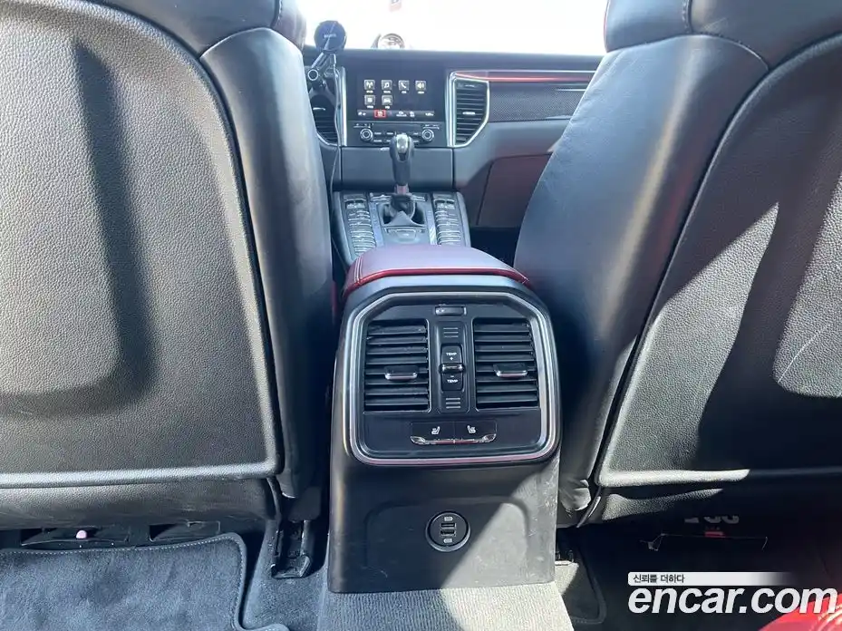 Porsche Macan 2018 3.0 Автомат в Москве № 374570, фото 18