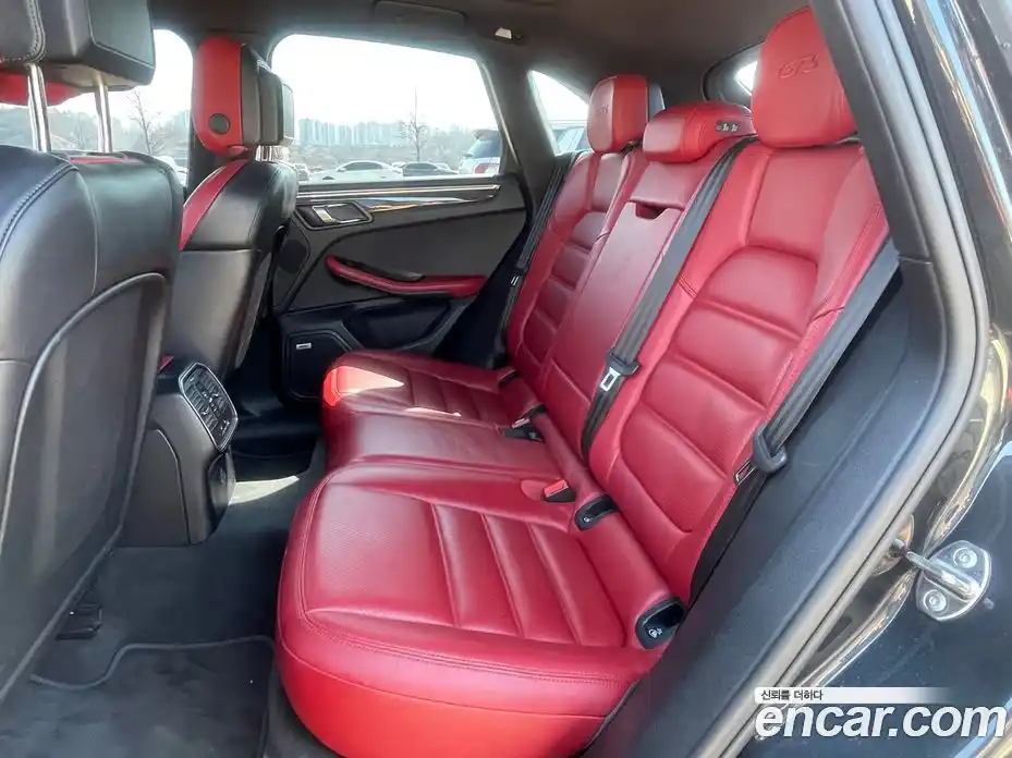 Porsche Macan 2018 3.0 Автомат в Москве № 374570, фото 7