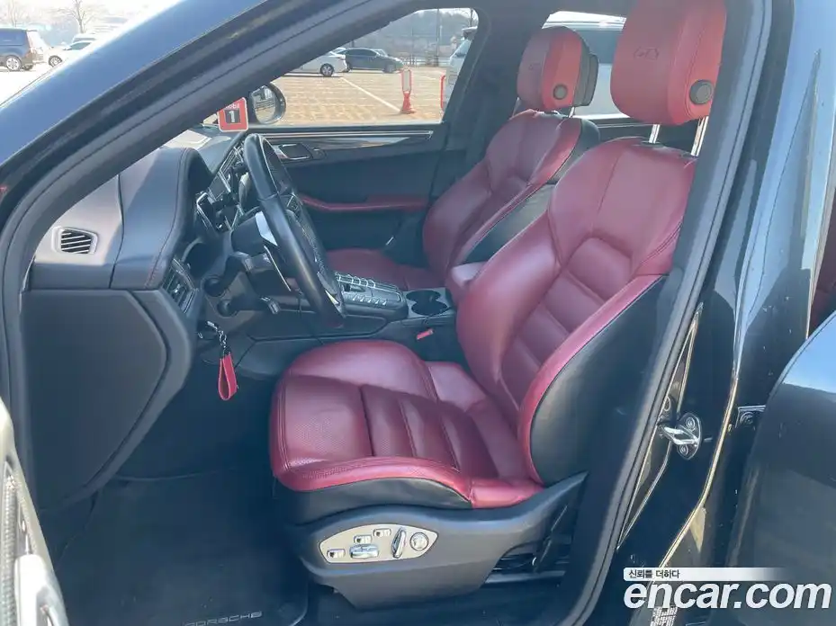 Porsche Macan 2018 3.0 Автомат в Москве № 374570, фото 10