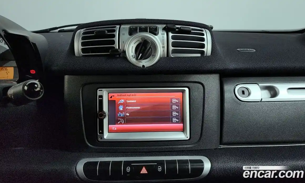 Smart Fortwo 2012 1.0 Автомат в Москве № 376054, фото 15