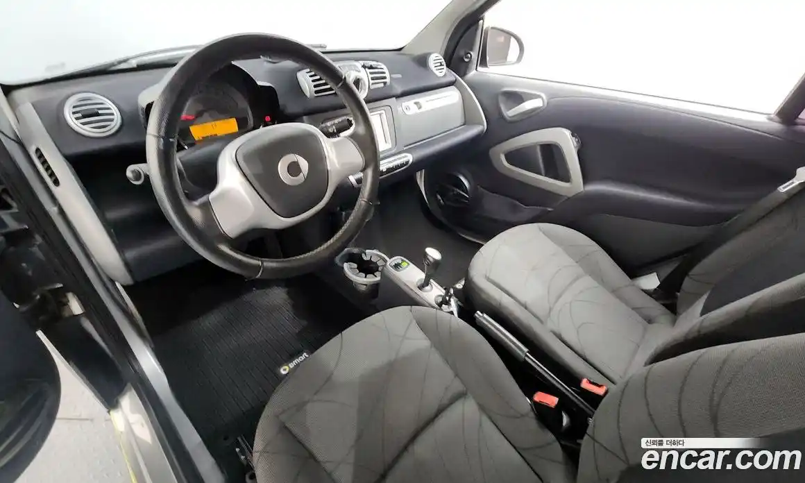 Smart Fortwo 2012 1.0 Автомат в Москве № 376054, фото 7