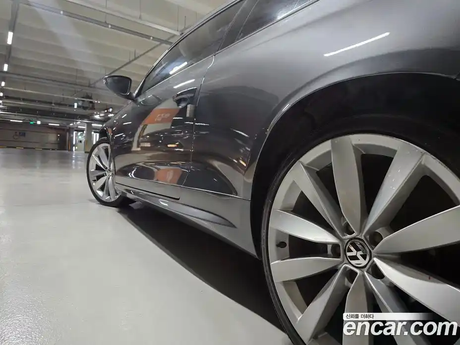 Volkswagen Scirocco 2014 2.0 Автомат в Москве № 383416, фото 19