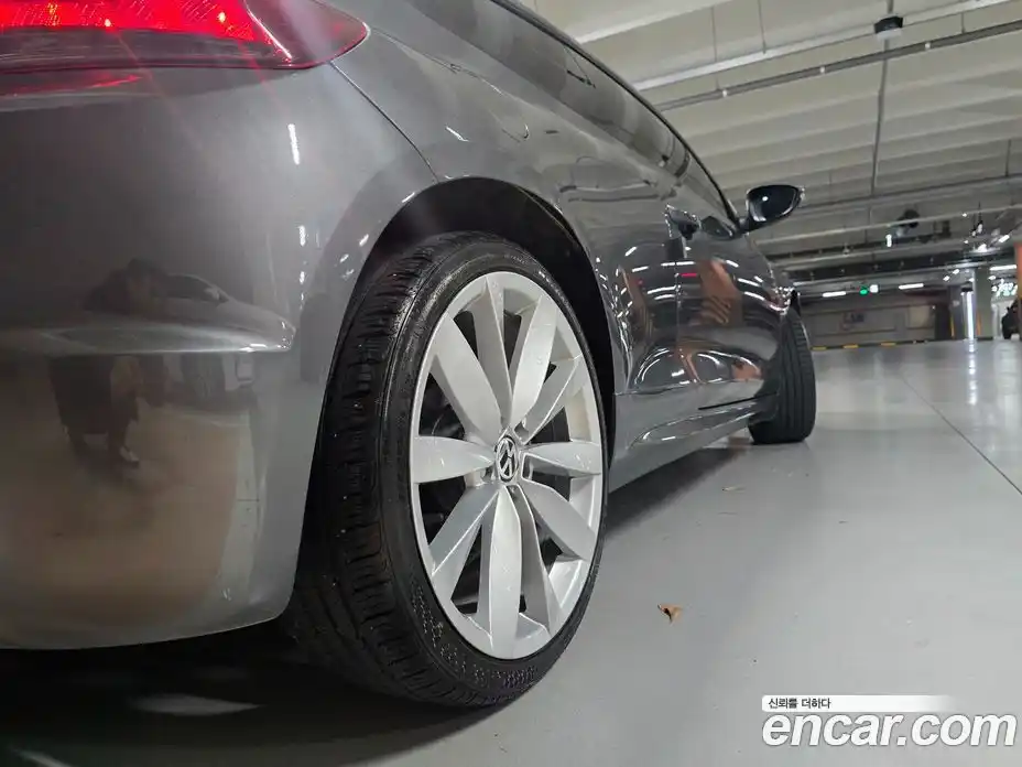 Volkswagen Scirocco 2014 2.0 Автомат в Москве № 383416, фото 20