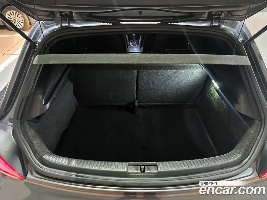 Volkswagen Scirocco 2014 2.0 Автомат в Москве № 383416, фото 7