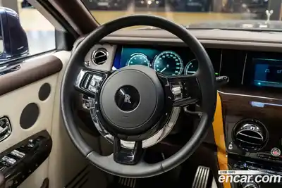 Rolls-Royce Phantom 2018 6.7 Автомат в Москве № 407371, миниатюра 8