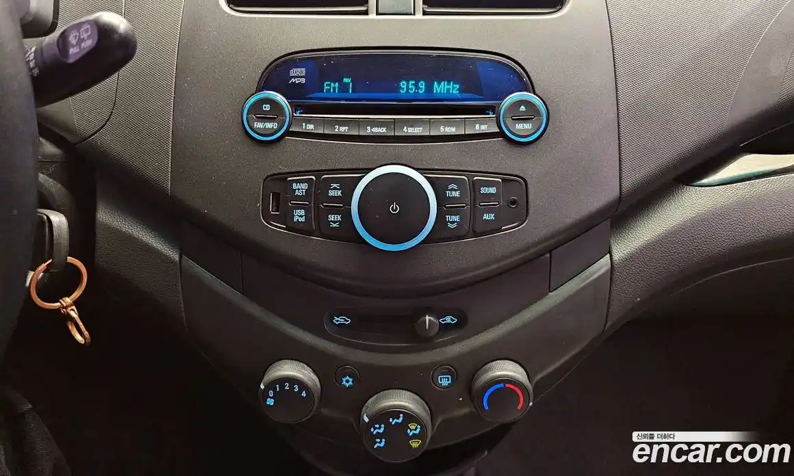 Chevrolet Spark 2012 1.0 Автомат в Москве № 40810, фото 11