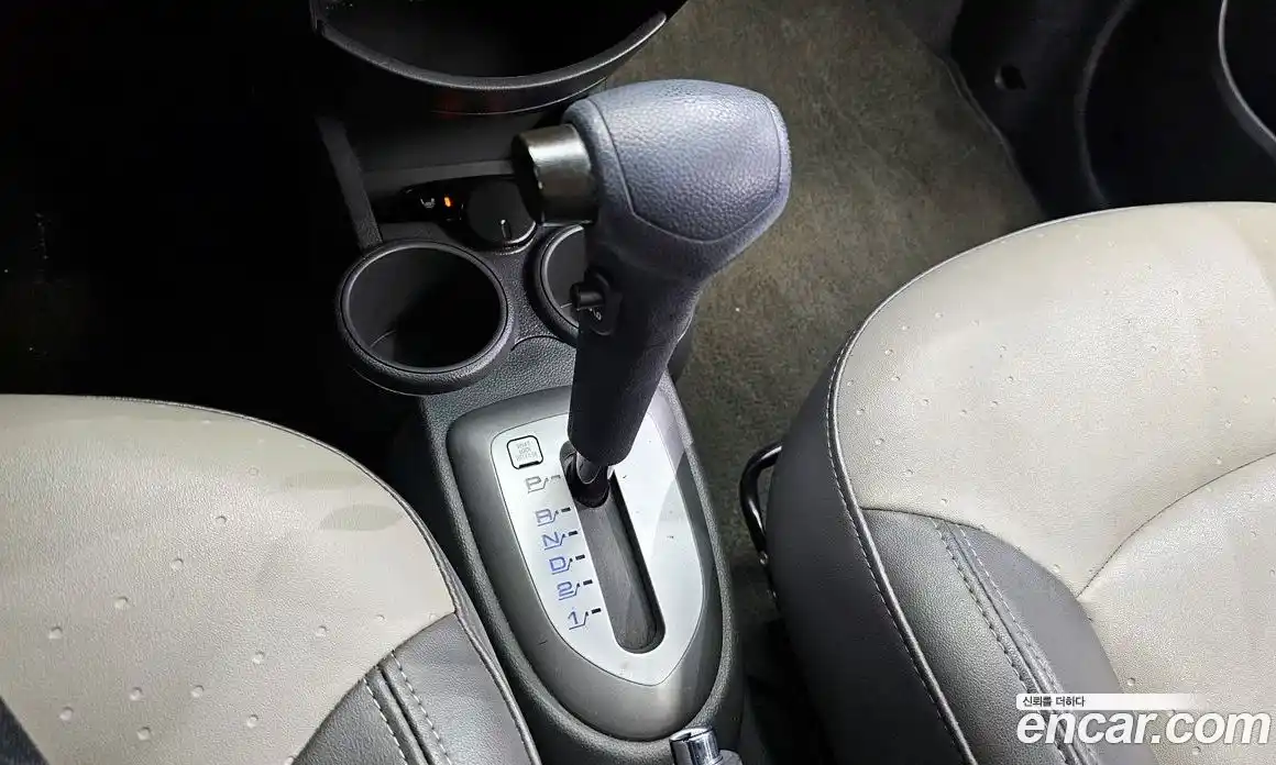 Chevrolet Spark 2012 1.0 Автомат в Москве № 40810, фото 13