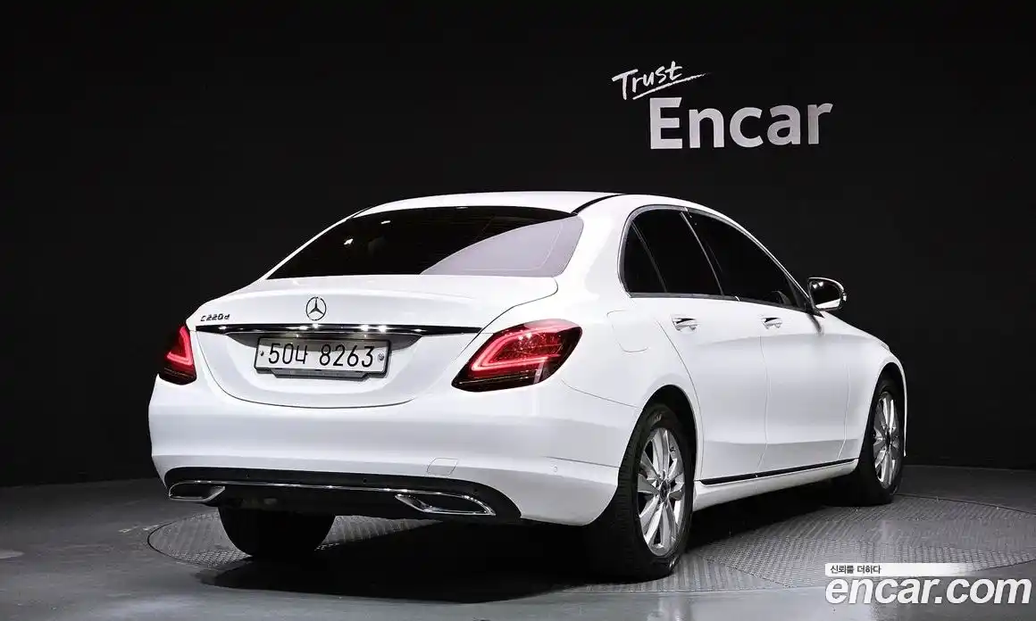 Mercedes-Benz C-Class 2019 1.9 Автомат в Москве № 412557, фото 2