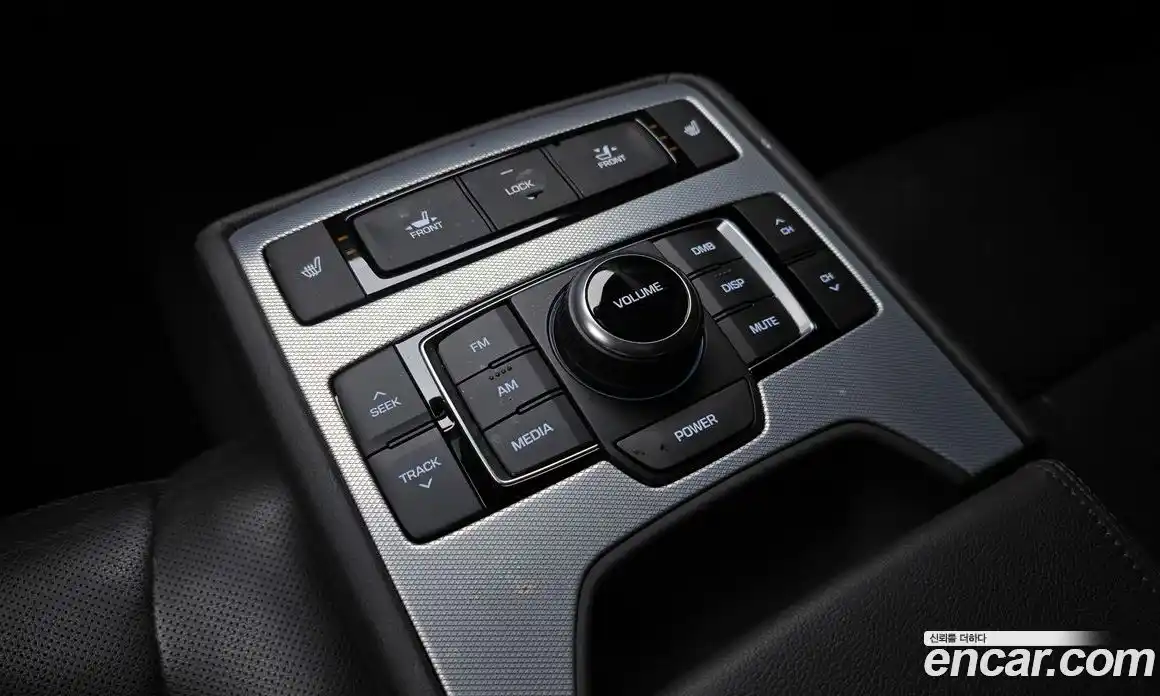 Genesis G80 2017 3.3 Автомат в Москве № 419828, фото 16