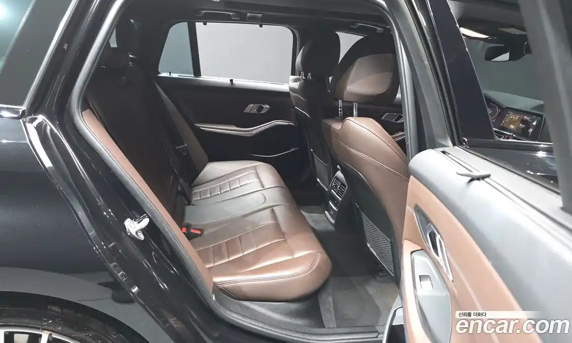 BMW 3-Series 2022 2.0 Автомат в Москве № 425821, фото 11