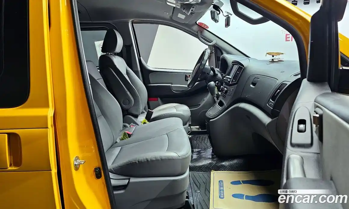 Hyundai Starex 2020 2.4 Автомат в Москве № 43084, фото 11