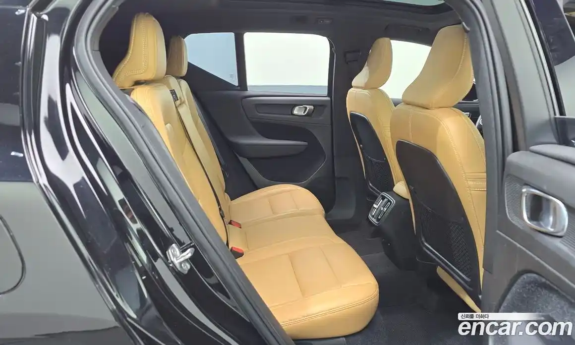 Volvo XC40 2021 2.0 Автомат в Москве № 469823, фото 12