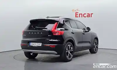 Volvo XC40 2021 2.0 Автомат в Москве № 469823, миниатюра 2