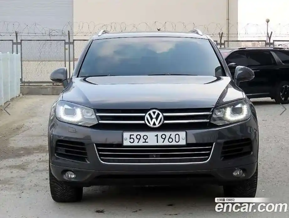 Volkswagen Touareg 2013 3.0 Автомат в Москве № 472412, фото 3
