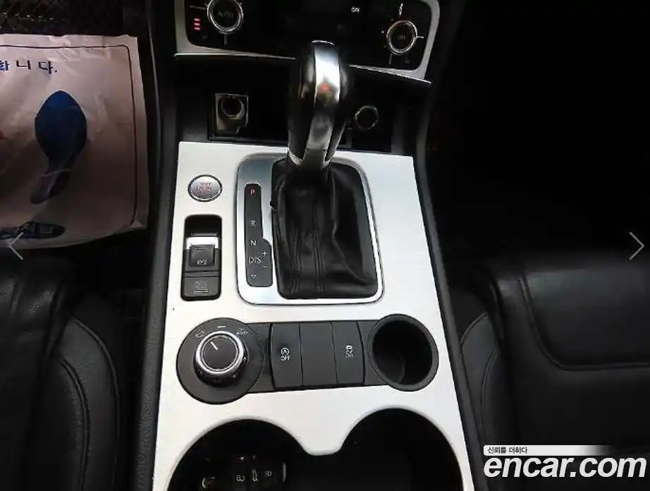 Volkswagen Touareg 2013 3.0 Автомат в Москве № 472412, фото 9