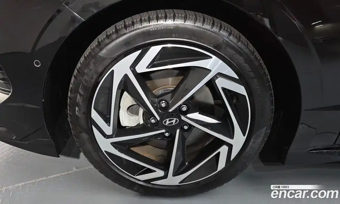 Hyundai Sonata 2024 1.6 Автомат в Москве № 49488, фото 3