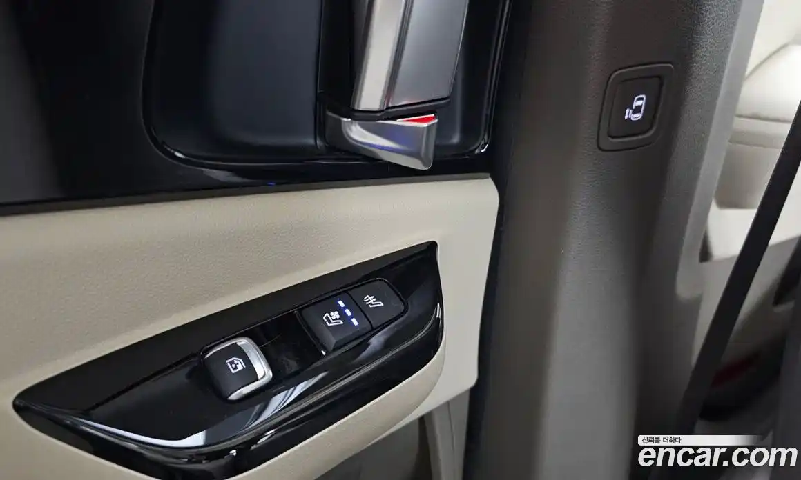 Kia Canival 2023 3.5 Автомат в Москве № 51384, фото 18