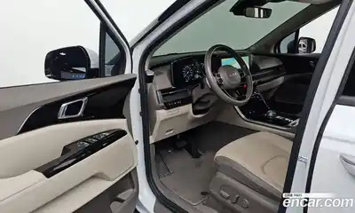 Kia Canival 2023 3.5 Автомат в Москве № 51384, миниатюра 10