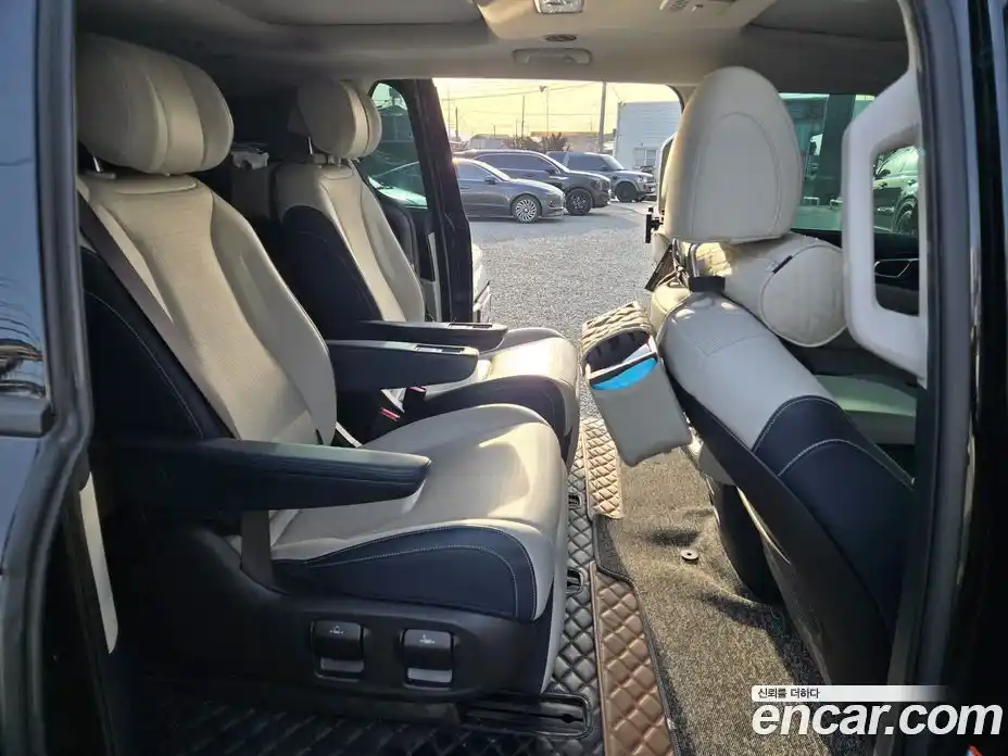 Kia Canival 2024 1.6 Автомат в Москве № 53962, фото 12