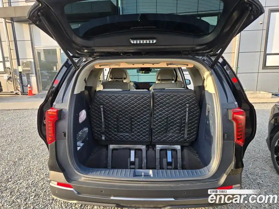 Kia Canival 2024 1.6 Автомат в Москве № 53962, фото 17