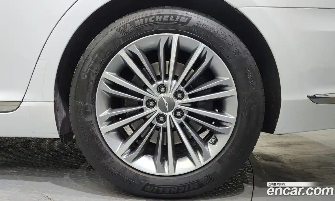 Genesis EQ900 2017 3.3 Автомат в Москве № 59408, фото 17