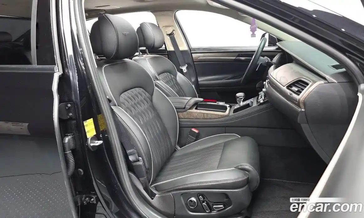 Genesis G90 2020 5.0 Автомат в Москве № 80825, фото 13