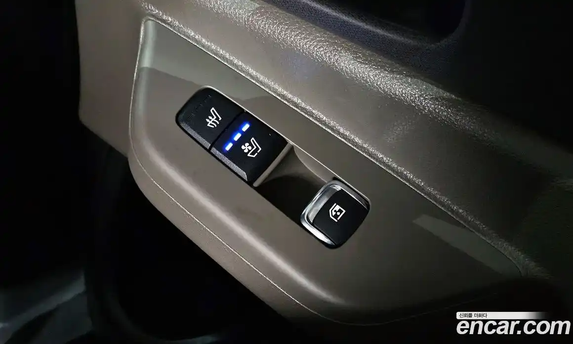 Kia Canival 2025 3.5 Автомат в Москве № 9560, фото 14