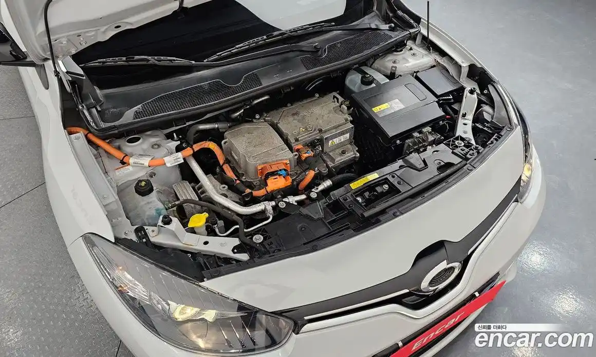 Renault SM3 2019 0.1 Автомат в Москве № 107387, фото 20