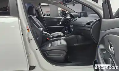 Renault SM3 2019 0.1 Автомат в Москве № 107387, миниатюра 3