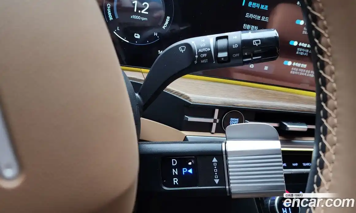 Hyundai Santa Fe 2024 1.6 Автомат в Москве № 107663, фото 16