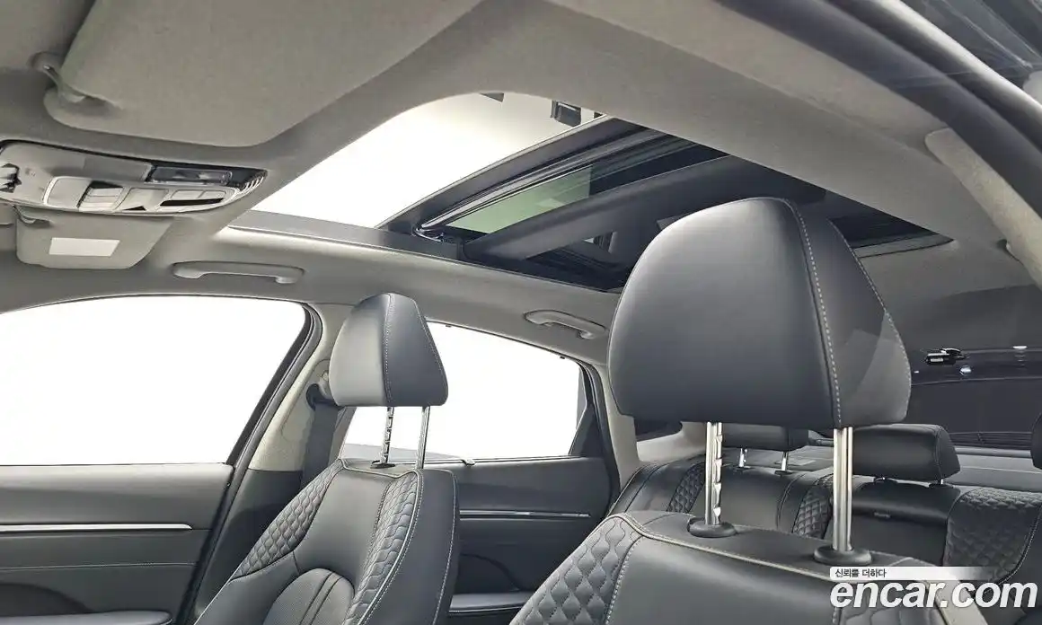 Hyundai Sonata 2021 1.6 Автомат в Москве № 109419, фото 17