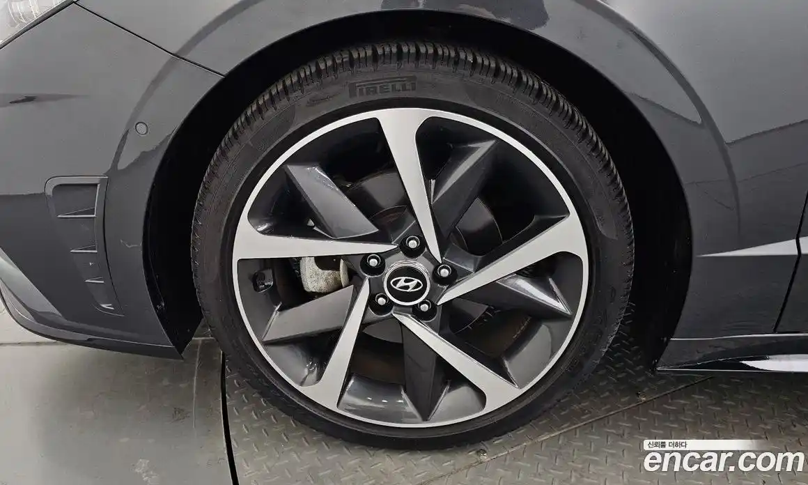 Hyundai Sonata 2021 1.6 Автомат в Москве № 109419, фото 18