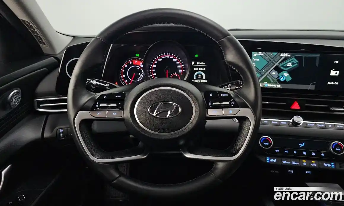 Hyundai Avante 2023 1.6 Автомат в Москве № 111713, фото 3