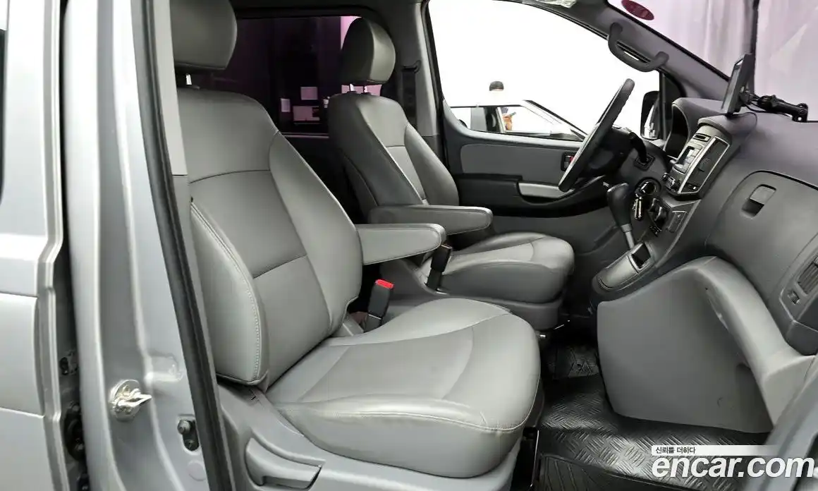 Hyundai Starex 2019 2.4 Автомат в Москве № 112537, фото 4