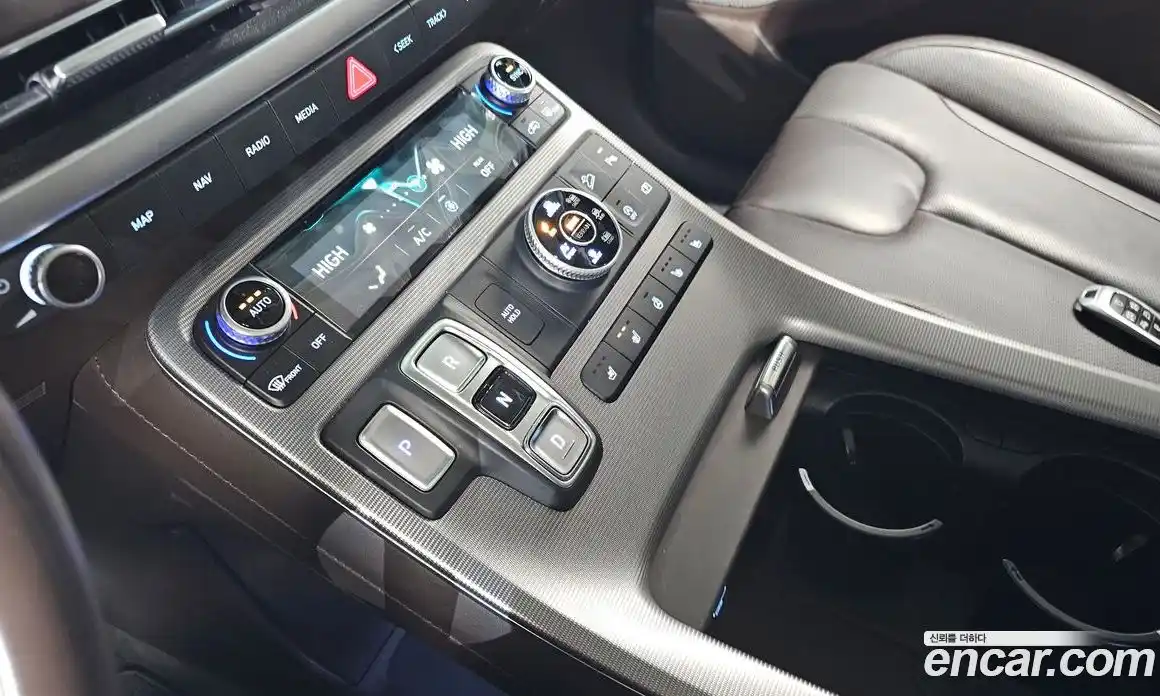 Hyundai Palisade 2023 2.2 Автомат в Москве № 11588, фото 3