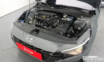 Hyundai Avante 2023 1.6 Автомат в Москве № 115979, миниатюра 9