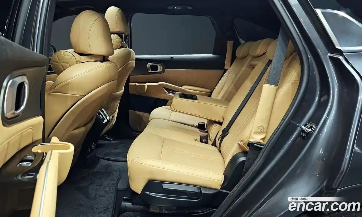 Kia Sorento 2023 1.6 Автомат в Москве № 124323, фото 11