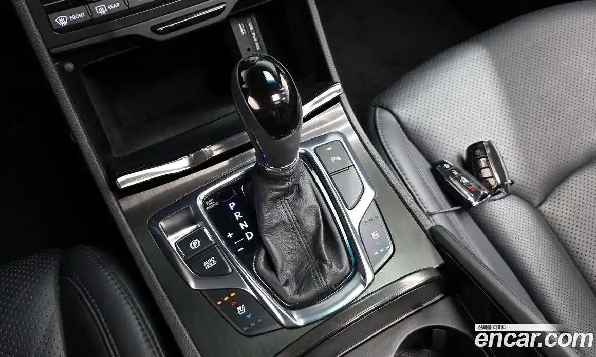 Hyundai Grandeur 2017 2.4 Автомат в Москве № 125742, фото 5