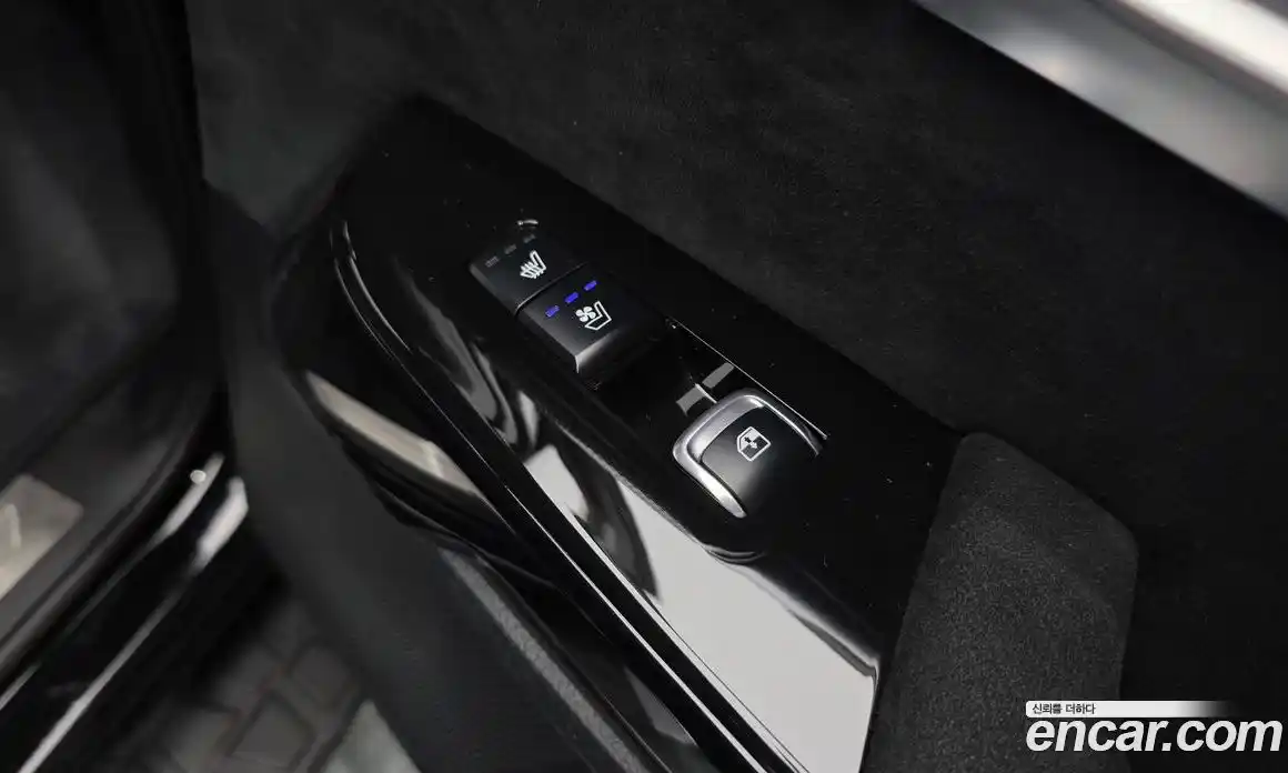 Kia Mohave 2023 3.0 Автомат в Москве № 131261, фото 19