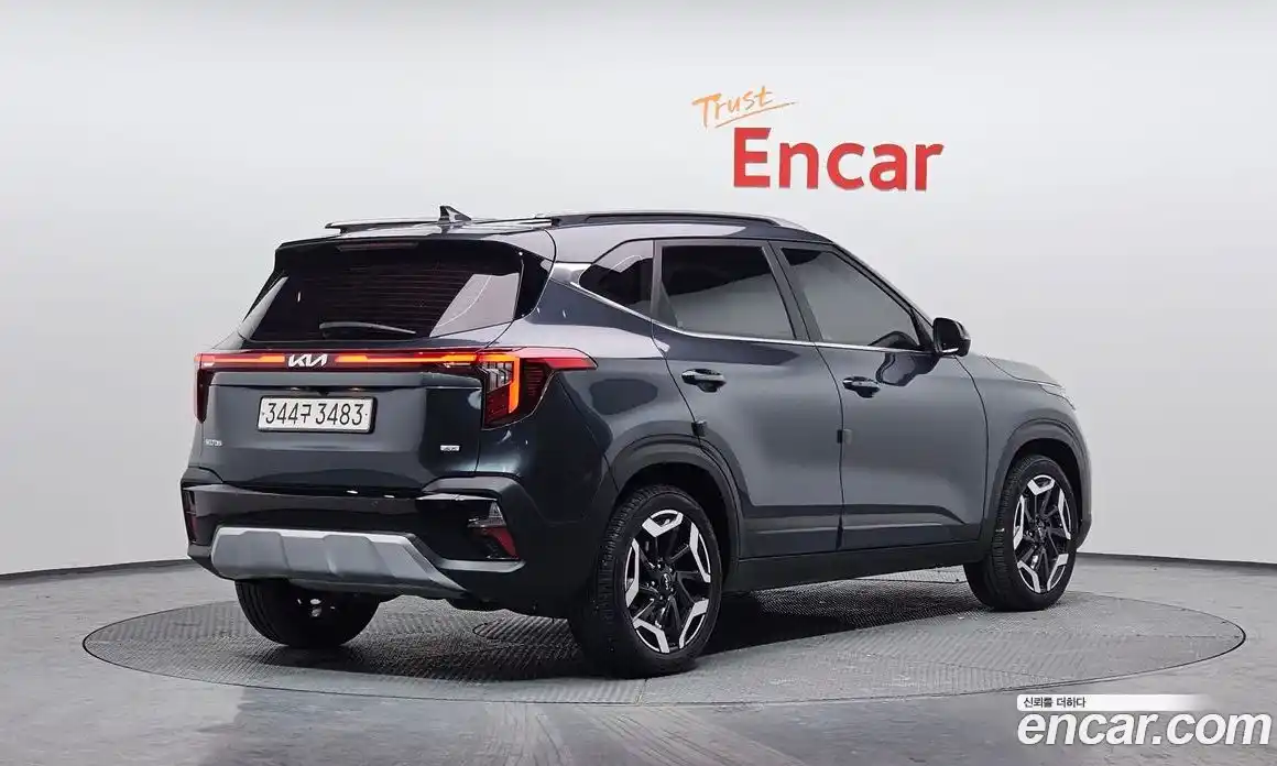 Kia Seltos 2023 1.6 Автомат в Москве № 132009, фото 12