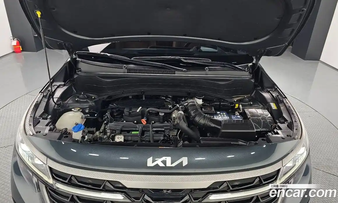 Kia Seltos 2023 1.6 Автомат в Москве № 132009, фото 18