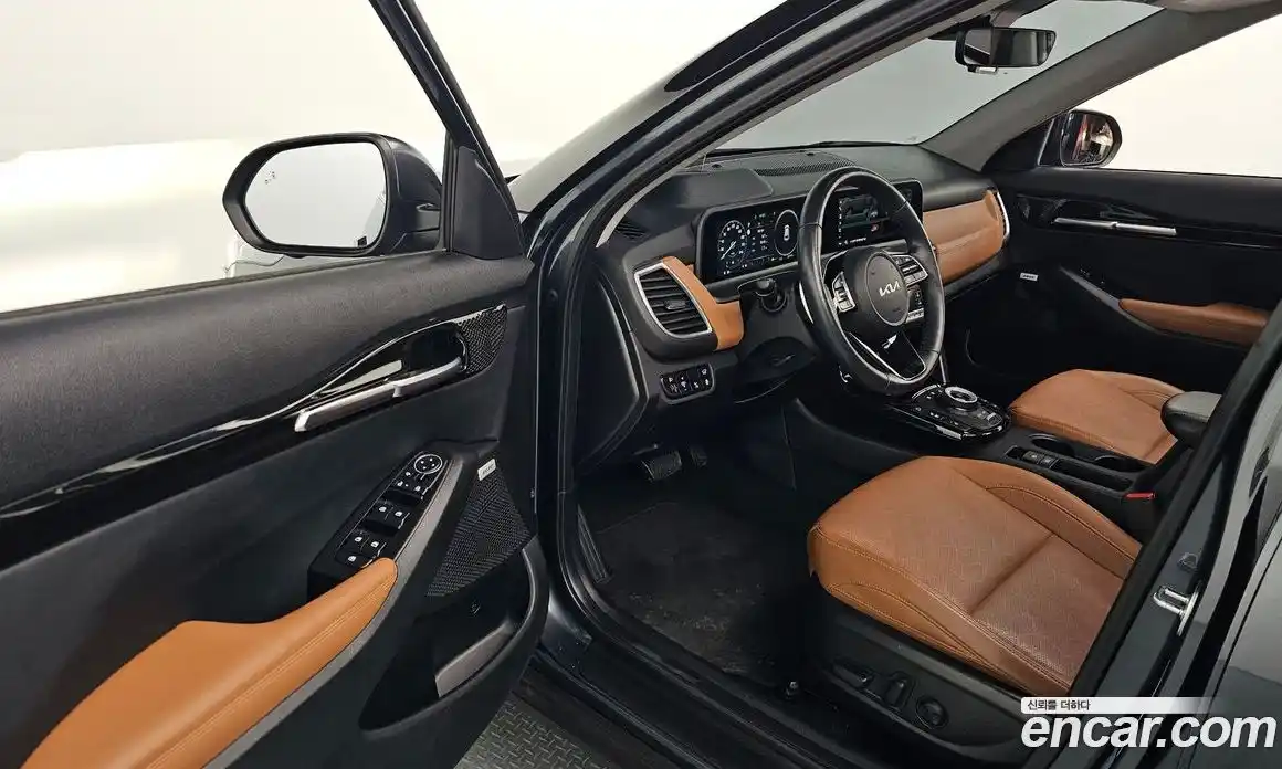 Kia Seltos 2023 1.6 Автомат в Москве № 132009, фото 8