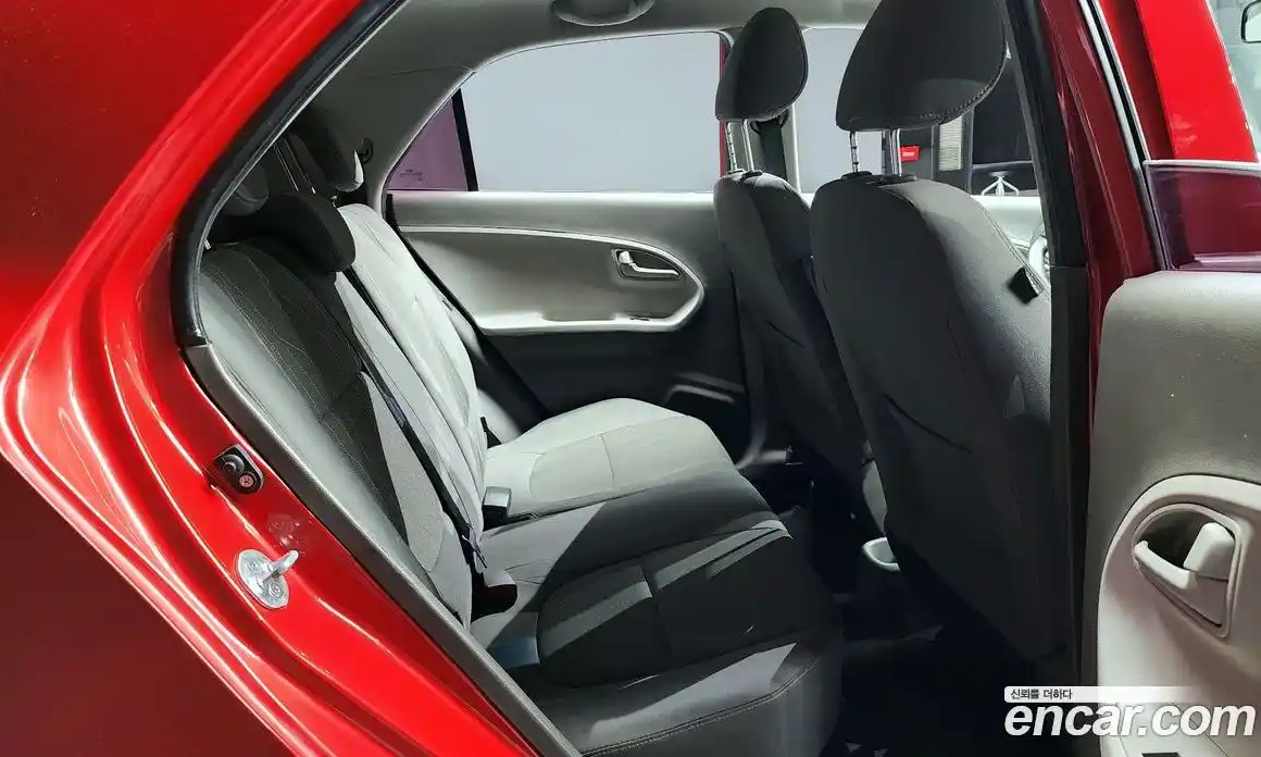 Kia Morning 2013 1.0 Автомат в Москве № 133475, фото 19