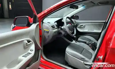 Kia Morning 2013 1.0 Автомат в Москве № 133475, миниатюра 3