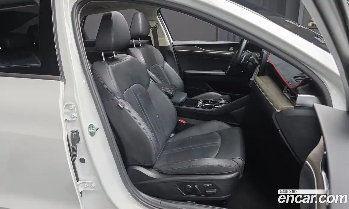 Kia K5 2022 1.6 Автомат в Москве № 133728, фото 4