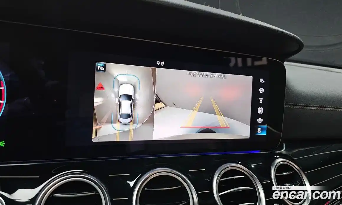 Mercedes-Benz E-Class 2021 3.0 Автомат в Москве № 141268, фото 16