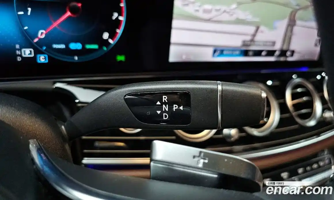 Mercedes-Benz E-Class 2021 3.0 Автомат в Москве № 141268, фото 4