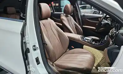 Mercedes-Benz E-Class 2021 3.0 Автомат в Москве № 141268, миниатюра 9