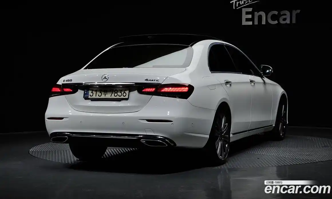 Mercedes-Benz E-Class 2021 3.0 Автомат в Москве № 141268, фото 10