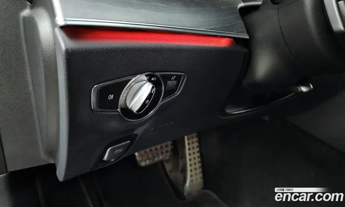 Mercedes-Benz E-Class 2021 2.0 Автомат в Москве № 142416, фото 18